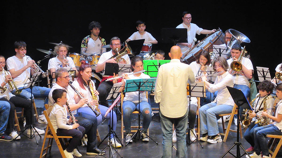 escuela de musica de murchante concierto en familia