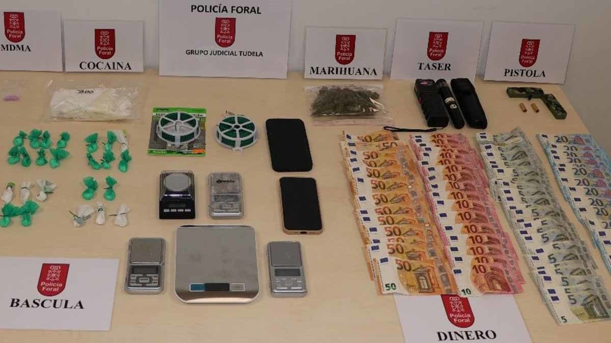 Droga intervenida en Tudela por la Policía Foral (1)