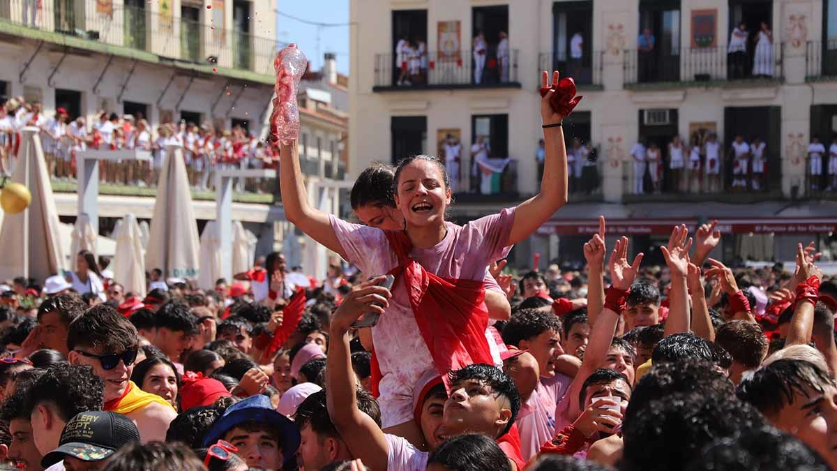 Cohete Fiestas de Santa Ana 2024 (9)