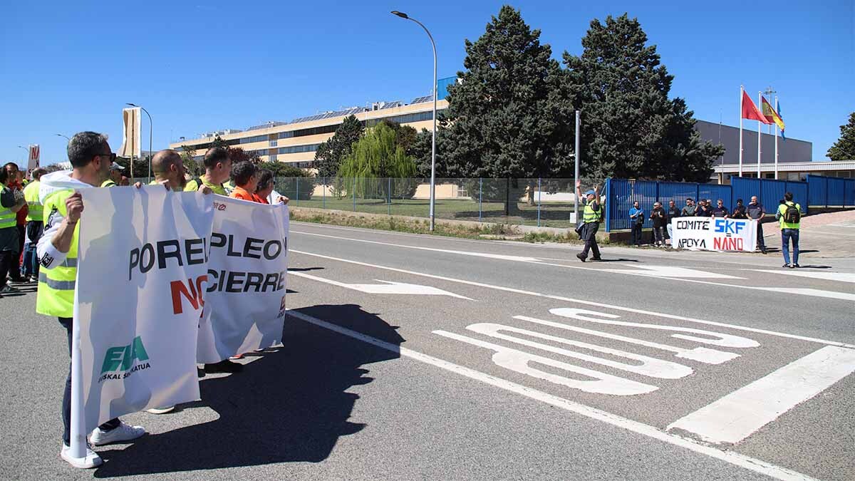 marcha trabajadores nano automotive (4)