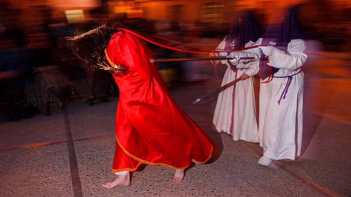 procesión viernes santo corella