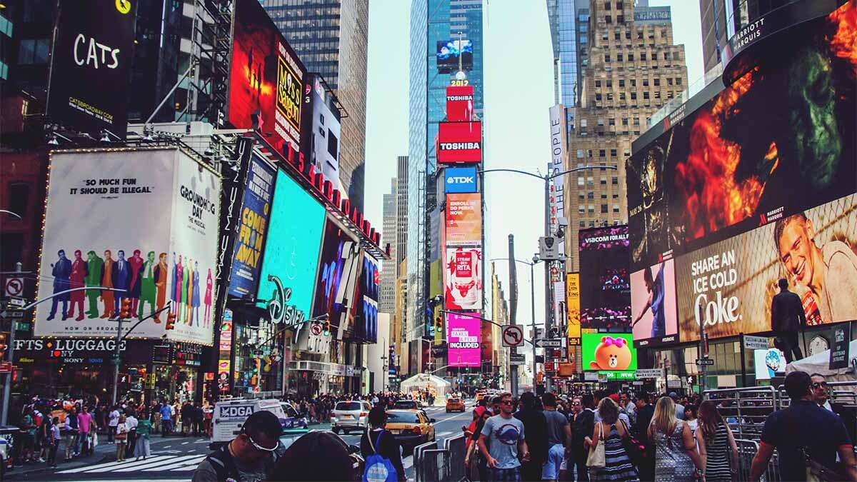 corella adamo times square4