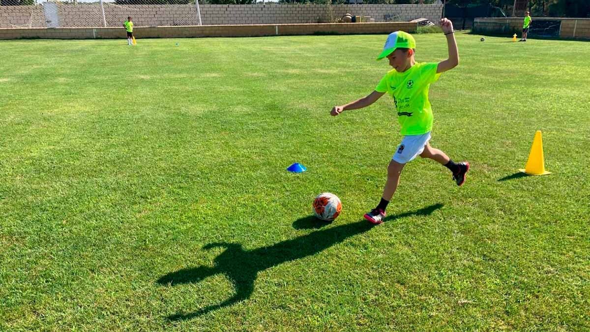 campus de verano de la academia de fútbol talentia (1)