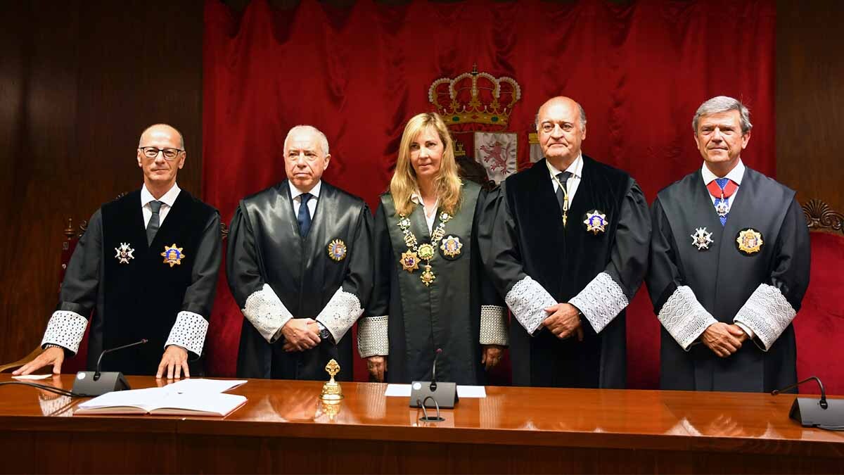 Julián Huarte Lázaro durante su toma de posesión como presidente del Tribunal Superior de Justicia de Navarra