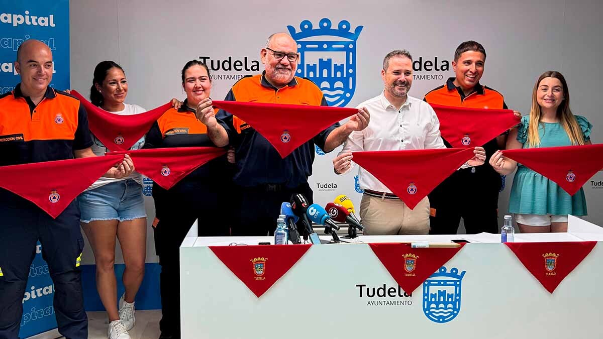 Agrupación Protección Civil lanzará el cohete de Fiestas de Santa Ana 2025 (1)