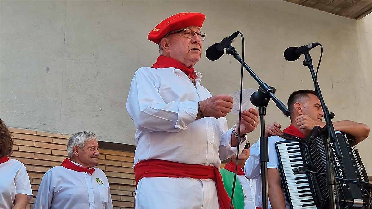 homenaje al abuelo de tudela vicente aguado (2)