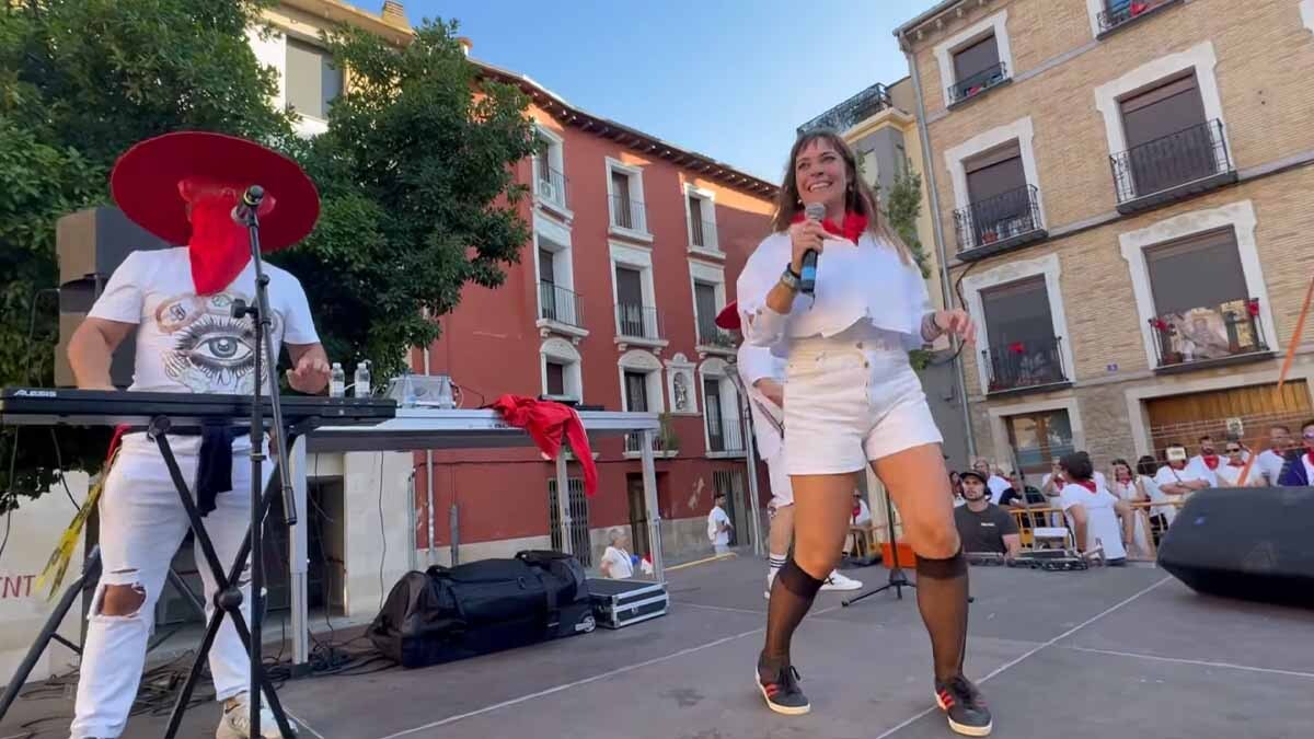 Aroa Berrozpe durante el Homenaje al Sr. Tomás de las Fiestas de Tudela 2025