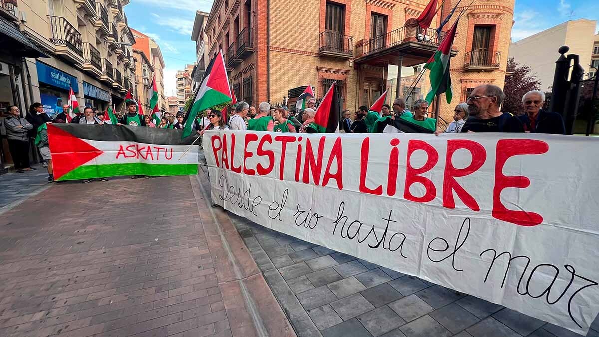 marcha por Palestina Ibaitik Itsasora parte de tudela (1)