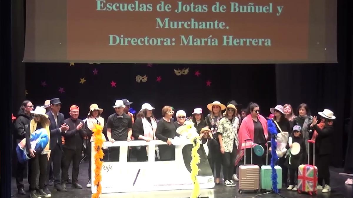 Actuacion de las escuelas de jotas de Buñuel y Murchante en el Festival de Chirijotas 2025