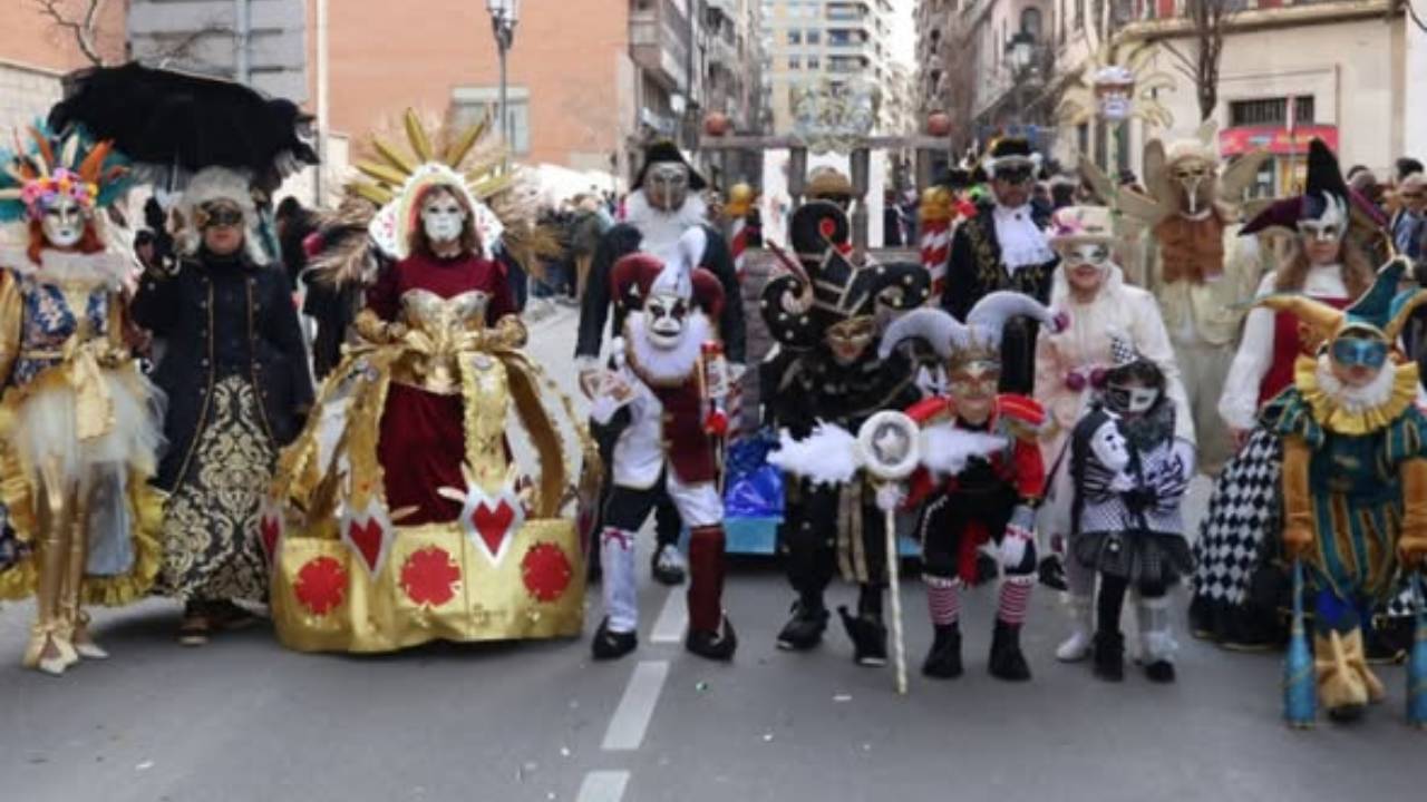 Ganadores Carnaval 2026.Mejor Disfraz Colectivo (2-29 personas)